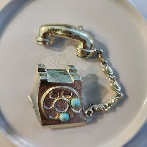 Vintage Silvertone Heavy Enamel 2 Piece Womens Brooch